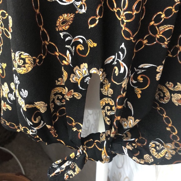 Adrianna Papell 3/4 sleeve with tie front blouse size L - Picture 2 of 6